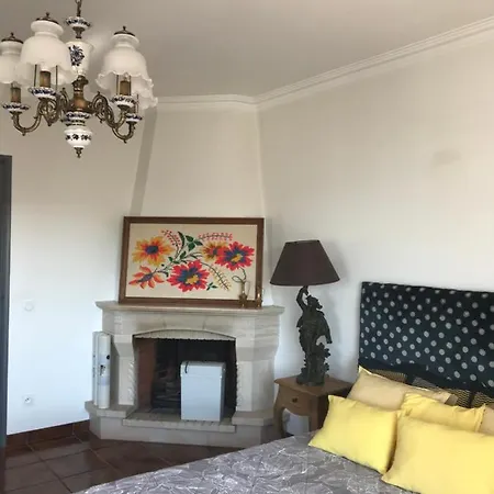 Chez Rose Marie Homestay Sobral (Leiria)